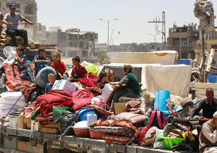 تقرير إسرائيلي يكشف عن مناقشات إسرائيلية منذ شهرين لتهجير أهل غزة