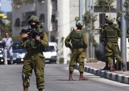 الاحتلال يقتحم بلدات حزما وسلوان والعيسوية