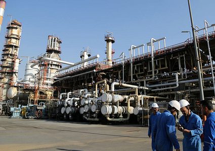 واشنطن تفرض عقوبات على شبكة تنقل النفط الإيراني إلى الصين