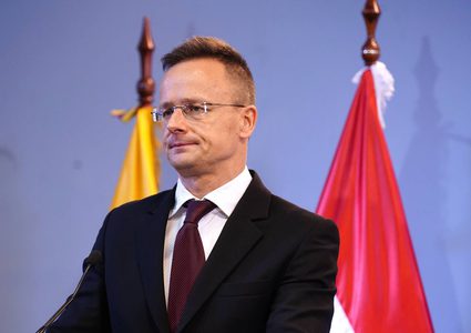 وزير الخارجية الهنغاري يعلق على اقتراح ترامب بشأن غزة