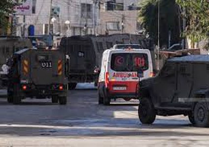 الهلال الأحمر: إخلاء مسن من مخيم جنين انقطعت به الاتصالات منذ 17 يوما