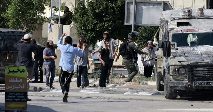 إصابة 4 مواطنين في اعتداء لمستوطنين عليهم في حوسان