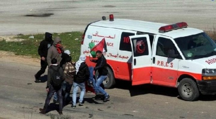 الاحتلال يعتدى على طواقم الإسعاف ويصدم مركبة مواطن في بيتا جنوب نابلس