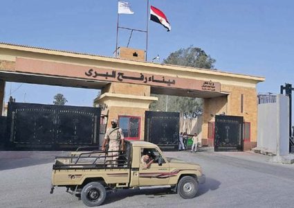 وصول 7 أسرى مبعدين إلى معبر رفح في انتظار نقلهم إلى القاهرة