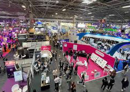 باريس "عاصمة" الذكاء الاصطناعي في العالم يومي الاثنين والثلاثاء