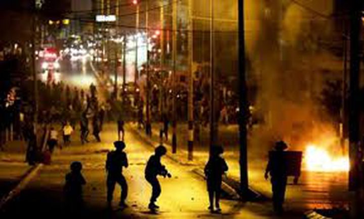 إصابات بالاختناق خلال اقتحام الاحتلال مخيم العروب شمال الخليل