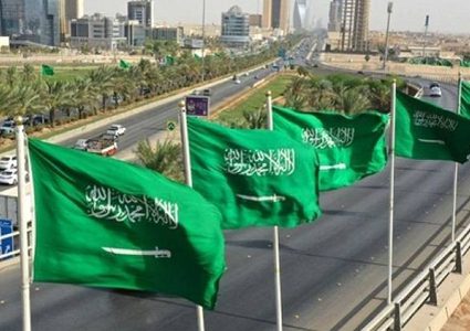 السعودية تؤكد رفضها القاطع لتصريحات نتنياهو بشأن تهجير الشعب الفلسطيني من أرضه