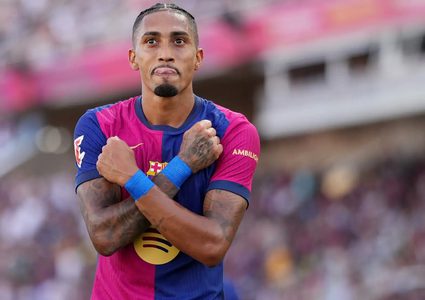 رافينيا عن أنباء انتقاله للسعودية: أعرف قيمتي!