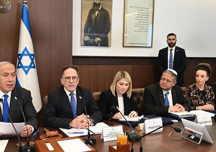 الكابينت يجتمع لمناقشة الرد على تعليق تسليم الرهائن