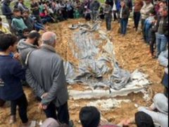 تشييع جثامين 33 مواطنا  تم انتشالهم من تحت الأنقاض في بيت لاهيا شمال قطاع غزة