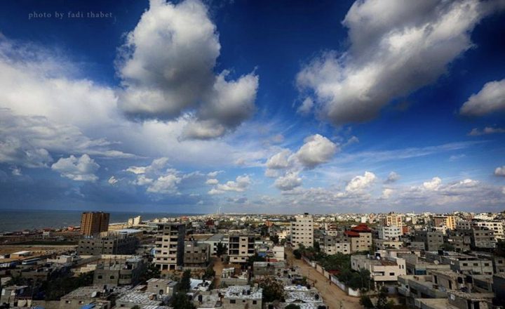 الطقس: سقوط زخات متفرقة من الأمطار على معظم المناطق