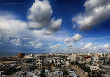 الطقس: سقوط زخات متفرقة من الأمطار على معظم المناطق