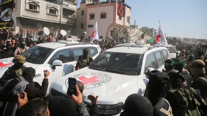 الإعلام العبري: الوسطاء يزيدون الضغط لبدء مناقشة مفاوضات المرحلة الثانية