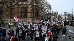 تظاهرة ضخمة في لندن؛ دعماً لفلسطين ورفضاً لمخططات التهجير.
