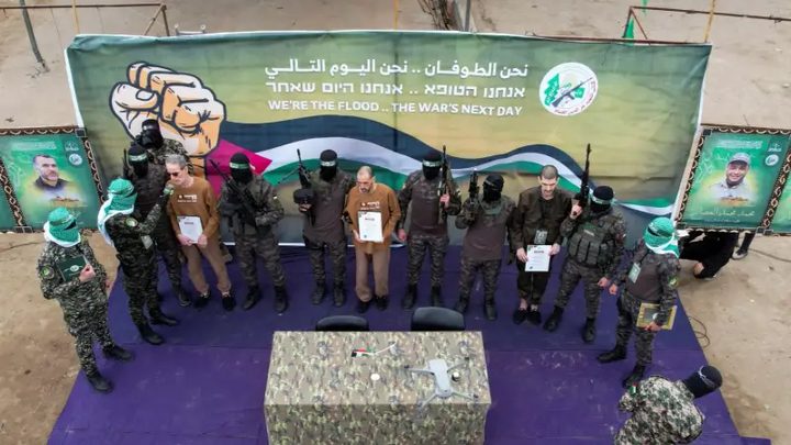 الإعلام العبري: تقدم بمفاوضات الإفراج عن 6 أسرى أحياء السبت