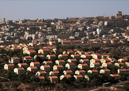الاحتلال يبدأ إجراءات بناء 974 وحدة استعمارية جنوب الضفة