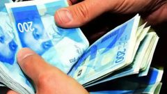 سموتريتش يوقع على قرار بمصادرة أموال الضرائب الفلسطينية