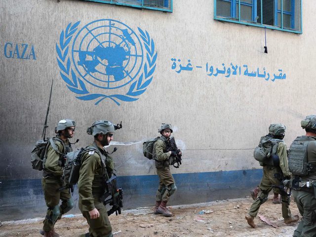 لازاريني: اقتحام الاحتلال مدارس للأونروا بالقدس انتهاك للحق في التعليم