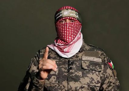 كتائب القسام: سيتم تسليم جثامين عائلة بيباس وليفشتس غداً