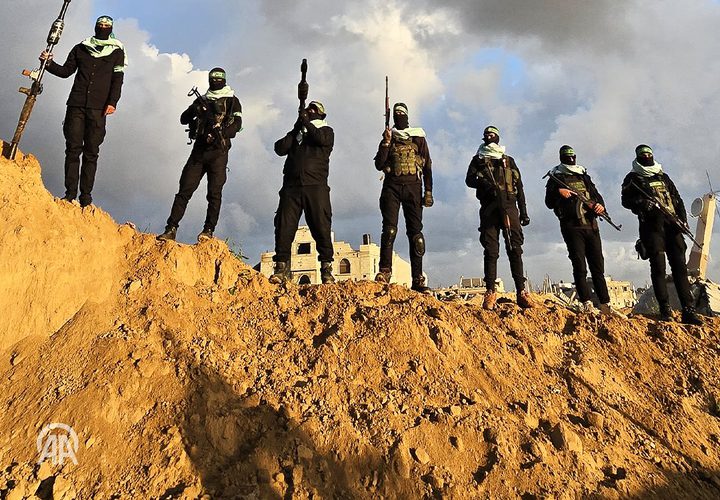 كتائب القسام تنتشر بموقع تسليم جثامين الإسرائيليين شرق خانيونس