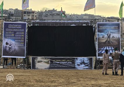 كتائب القسام تنتشر بموقع تسليم جثامين الإسرائيليين شرق خانيونس