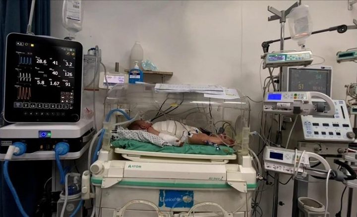 غزة: تداعيات خطيرة تهدد حياة المرضى بسبب نقص الأكسجين في المستشفيات