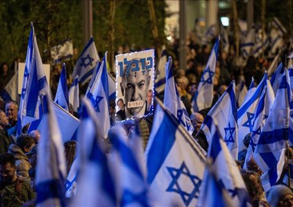 عائلات الأسرى الإسرائيليين تتهم نتنياهو بعرقلة الاتفاق