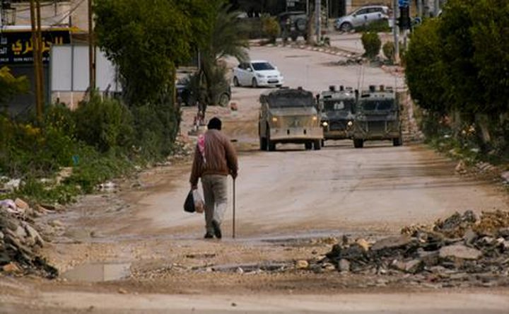 الاحتلال يحاصر منزلا في ياصيد ويستهدفه بالانيرجا