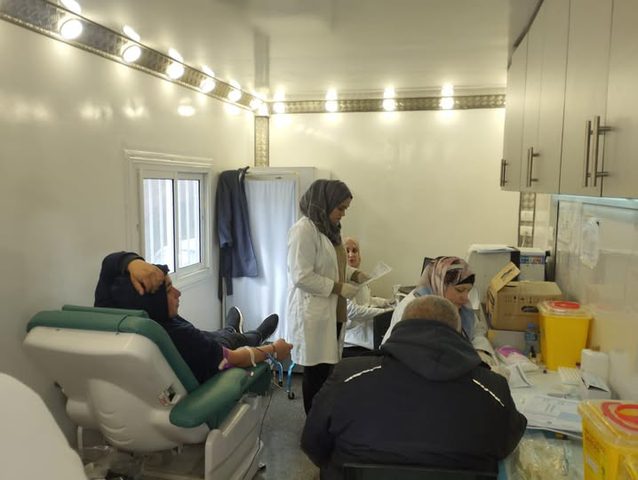 1000 وحدة دم تبرع بها المواطنون في المحافظات الشمالية لأبناء شعبنا في غزة