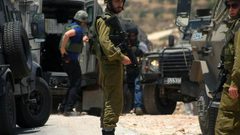 الاحتلال ينصب حاجزا في العيسوية شمال القدس