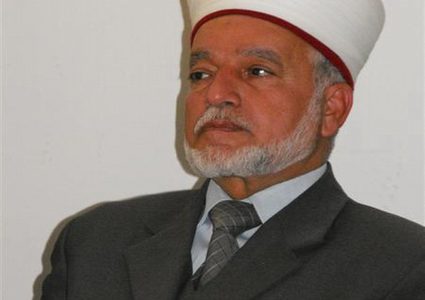 المفتي يحذر من تداول نسختين من القرآن الكريم