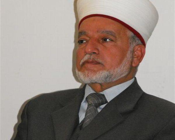 المفتي يحذر من تداول نسختين من القرآن الكريم