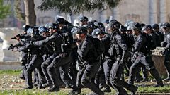 20 أسيرا وأسيرة من محرري الصفقة يتهددهم الترحيل عن القدس