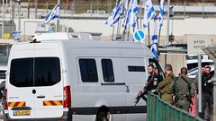 أجهزة الأمن الإسرائيلية عارضت قرار نتنياهو بتأخير الإفراج عن الأسرى الفلسطينيين