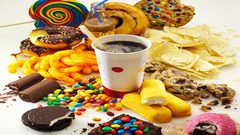 10 أطعمة يمكن أن تسبب الالتهابات... احذر منها