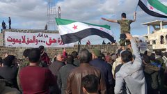 مئات السوريين يتظاهرون في درعا رفضا لتصريحات نتنياهو