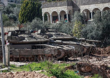 الاحتلال يخطر بهدم 11 منزلا في مخيم نور شمس شرق طولكرم
