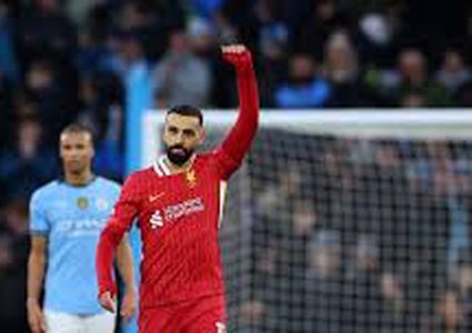 محمد صلاح يرفض الحديث بإيجابية عن إمكانية تحقيق جائزة الكرة الذهبية هذا العام