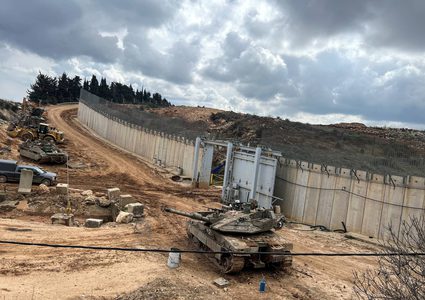 جيش الاحتلال يعلن مهاجمة «نقطة مراقبة» لـ«حزب الله» في جنوب لبنان