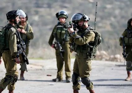 قوات الاحتلال تعتقل شابا من قراوة بني حسان غرب سلفيت