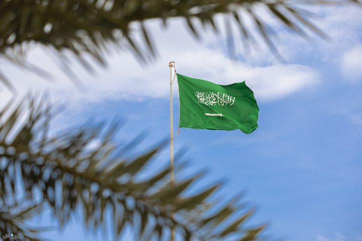السعودية تدين وتستنكر قرار حكومة الاحتلال وقف دخول المساعدات الإنسانية إلى غزة