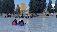 موائد افطار الصائمين في اليوم الثاني لشهر رمضان المبارك في اولى القبلتين وثالث الحرمين