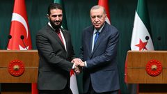 تركيا وبريطانيا تناقشان مستقبل سوريا