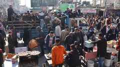 داخلية غزة تتوعد المحتكرين وتؤكد وفرة السلع الأساسية