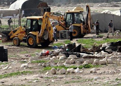 الاحتلال يهدم مزرعة في العيسوية