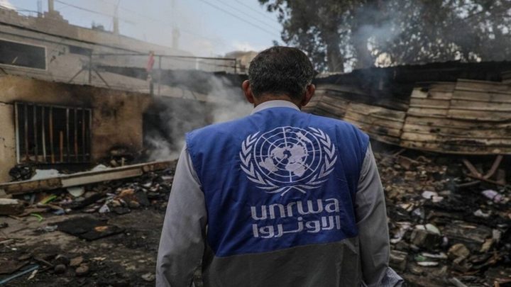 ٦٠٠ موظف اونوروا يناشدون الرئيس عباس للتدخل لحل مشكلتهم