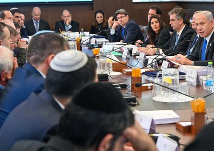 حكومة نتنياهو طالبت إدارة ترمب بعدم إجراء مفاوضات مباشرة مع حماس