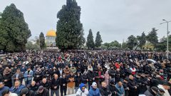 90 ألفا يؤدون الجمعة الأولى من رمضان في المسجد الأقصى