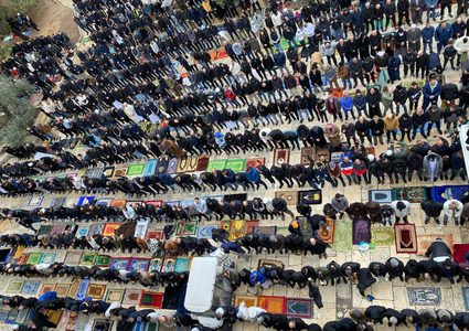 90 ألفا يؤدون الجمعة الأولى من رمضان في المسجد الأقصى