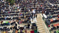 90 ألفا يؤدون الجمعة الأولى من رمضان في المسجد الأقصى